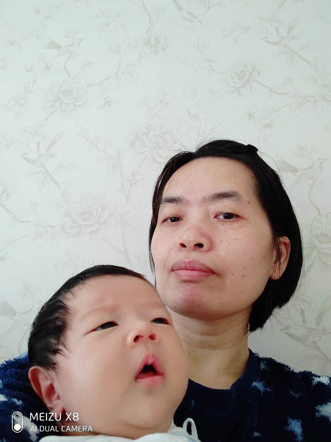 /刘再凤月嫂的个人照片展示