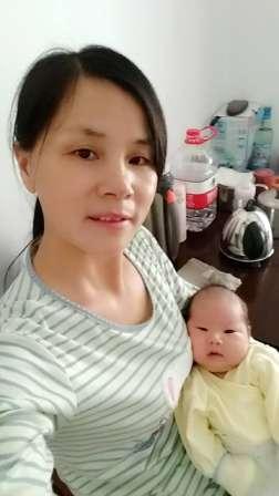 /谢晓兰月嫂的个人照片展示