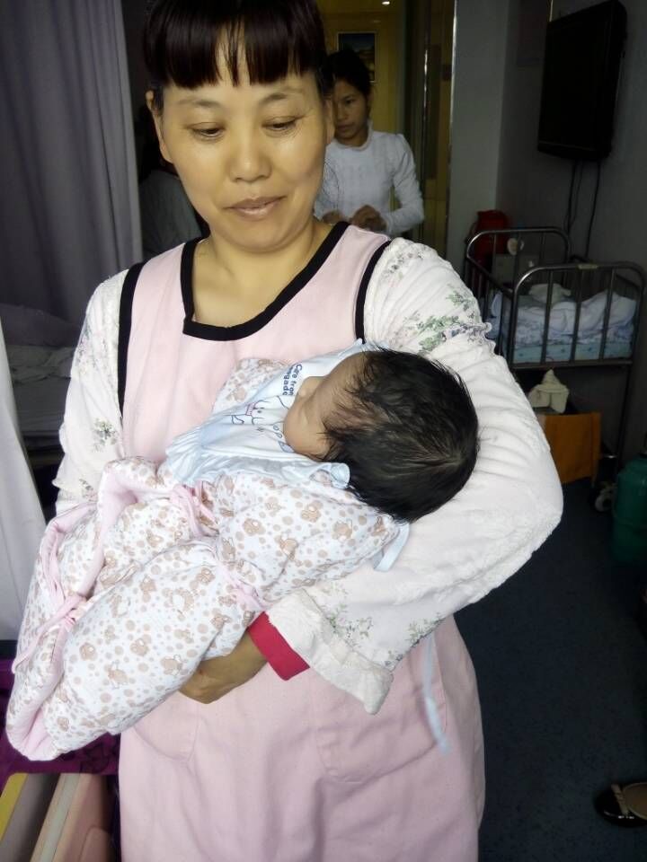 /高宗琴月嫂的个人照片展示