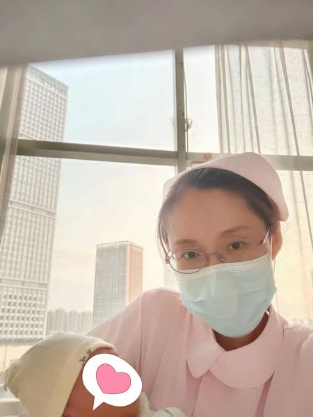 /陈敏燕月嫂的个人照片展示