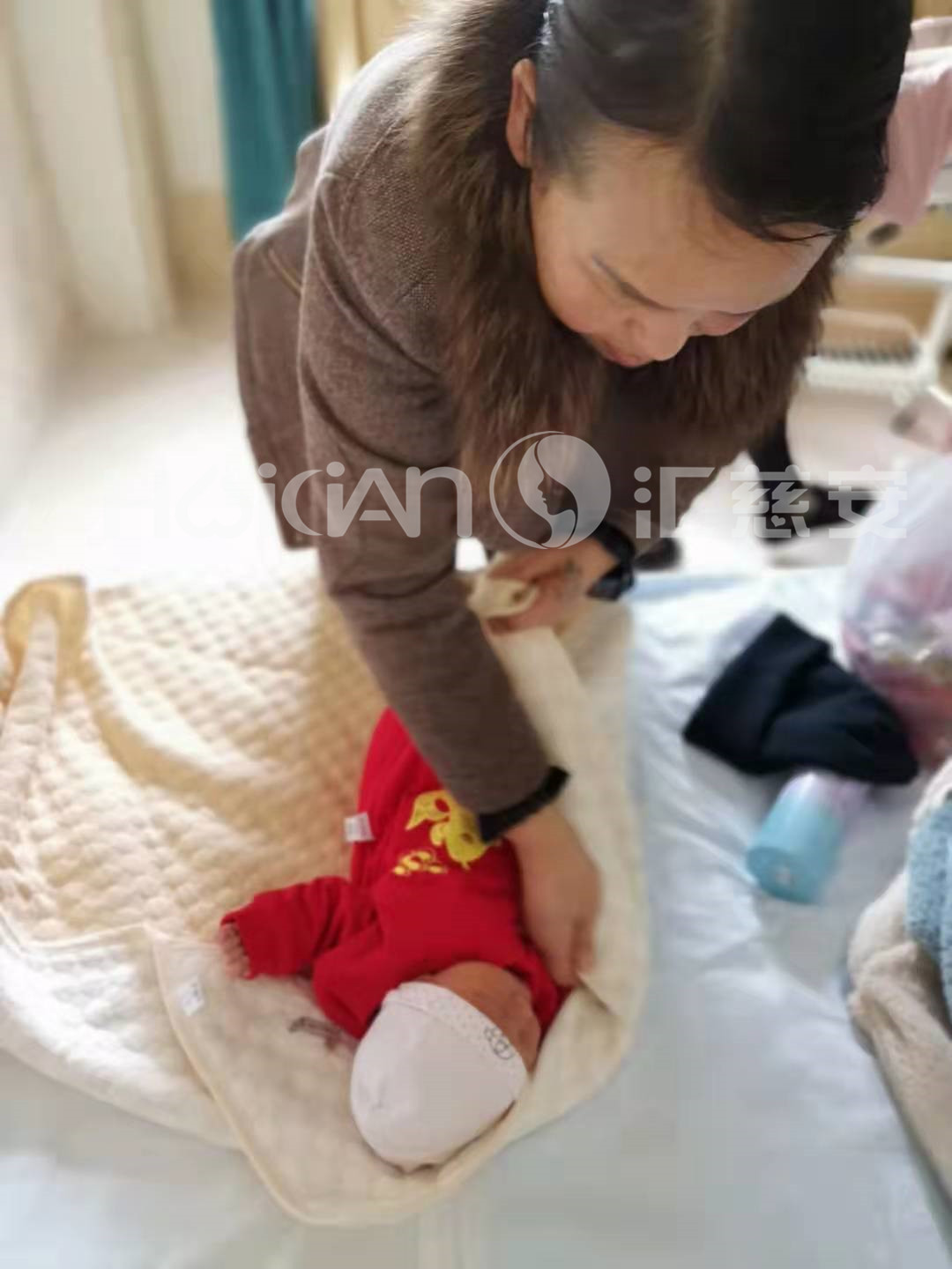 /钟丹月嫂的个人照片展示