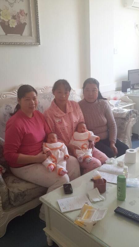 /吴翠萍月嫂的个人照片展示