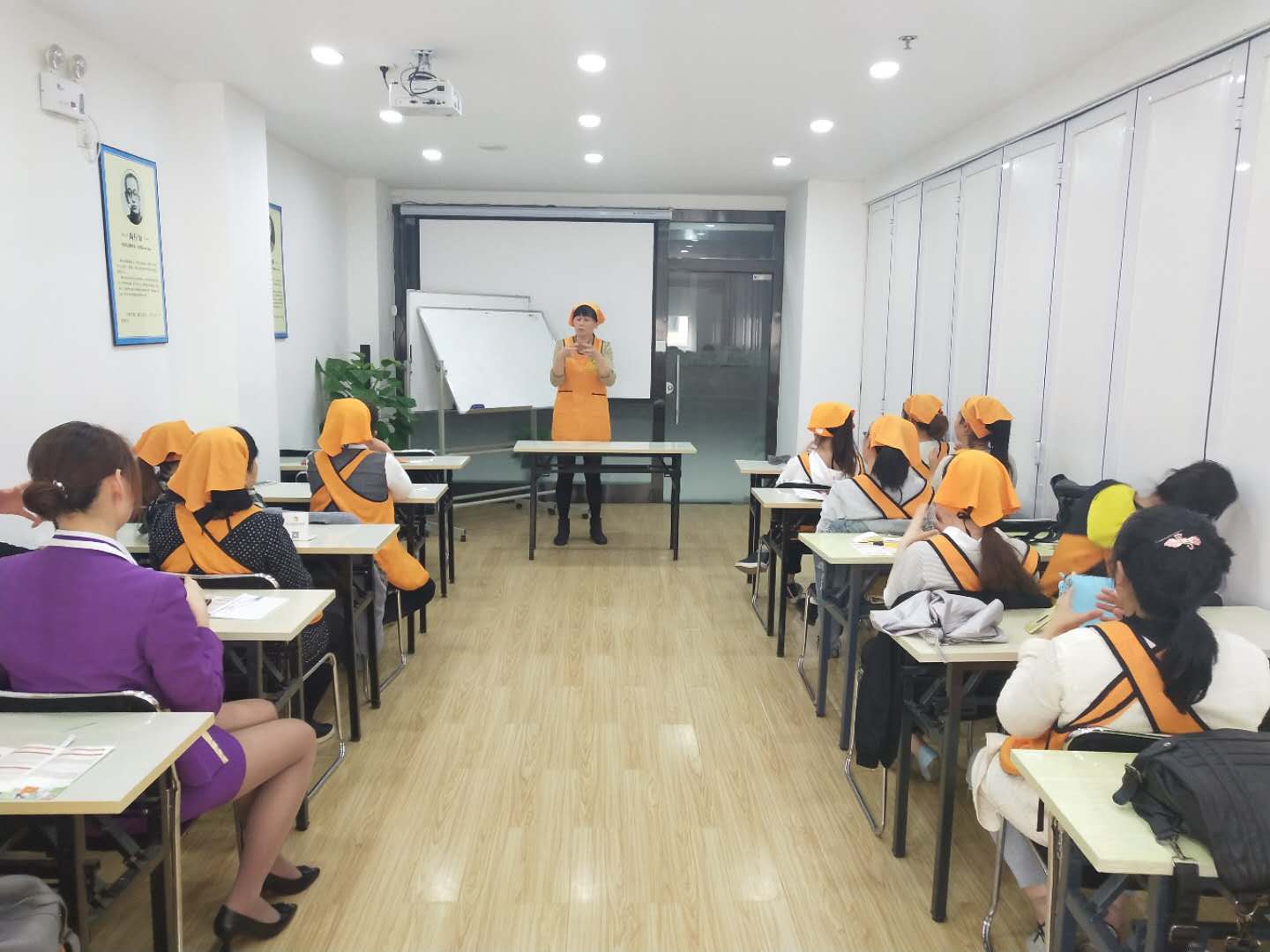 1525483210942193.jpg 微信图片_20180427142931.jpg